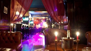 Liber la distractie! Maruta sI Anda Adam au fost acceptati intr-un club exclusivist cu circuit inchis