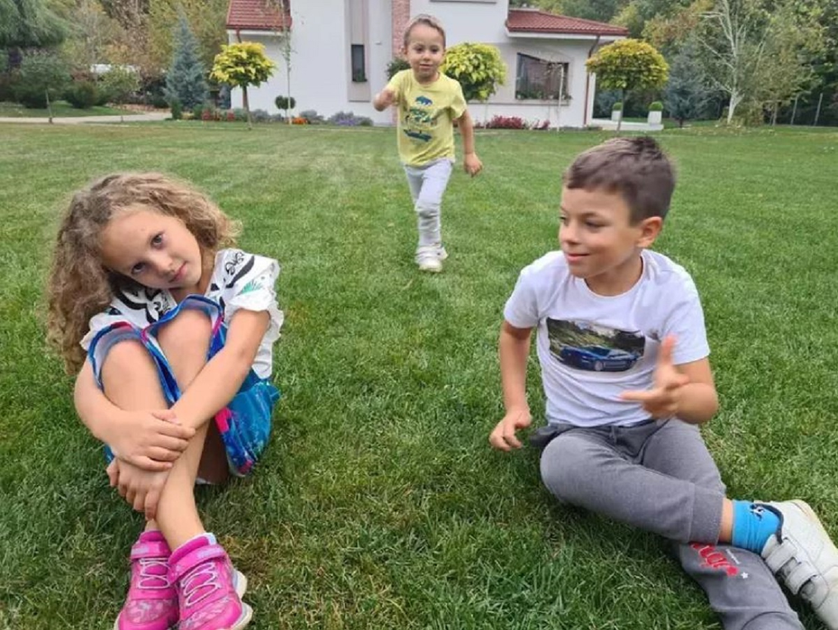 Cei trei copii ai Mirelei Vaida / sursă foto: Instagram