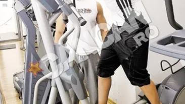 Anda Adam face foamea pentru libanezi! Mananca doar o salata pe zi!