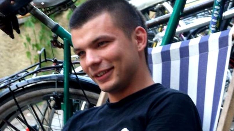 Un fotograf renumit din Iași a fost arestat pentru trafic de droguri. Dan Alexandru Mandachi este acuzat că aducea substanțe ilegale la Afterhills