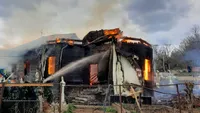 O biserică din județul Vrancea, mistuită de un incendiu puternic în Vinerea Mare. Unii dintre localnici cred că incidentul este, de fapt, un semn rău | VIDEO