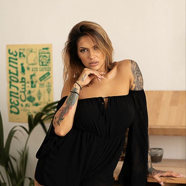 Românca lui Kanye West: "M-a flatat că el a inițiat..." Tania dezvăluie pentru CANCAN.RO conversația pe care a avut-o cu rapper-ul care are o avere de 1,3 miliarde $