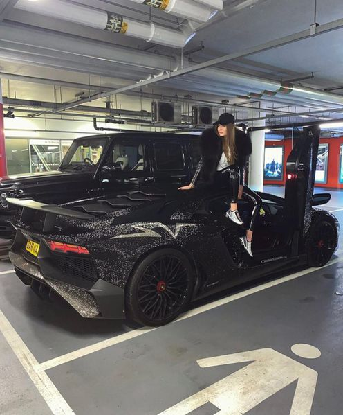 Prima reacție a sexy-rusoaicei, după ce s-a întâlnit cu Alex Bodi în Londra chiar înainte de a divorța de Bianca Drăgușanu