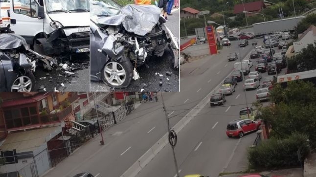 Accident violent în Vâlcea în care a fost implicate o mașină și un microbuz cu 16 oameni. Circulația este oprită
