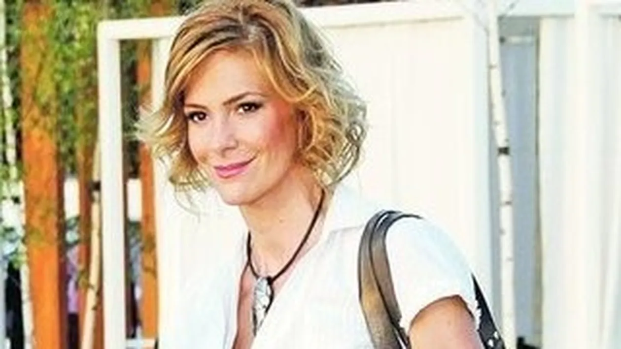 Roxana Ciuhulescu, acces de sinceritate: Sunt praf in bucatarie, nu stiu sa tai o ceapa