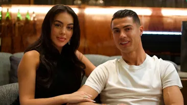 Cristiano Ronaldo a cerut-o, în sfârșit, de soție pe Georgina Rodriguez. Cum arată uriașul inel de logodnă