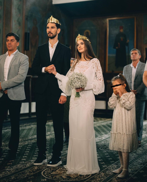 Ce a putut să facă Smaranda la nunta lui Theo Rose cu Anghel Damian. Foto: Instagram / Codin Maticiuc