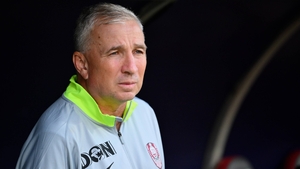 Dan Petrescu dezminte zvonurile! Antrenorul nu suferă de cancer, de fapt: ”Totul este în regulă!”