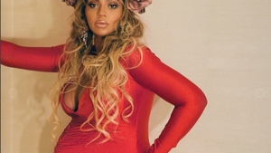 BEYONCE şi gemenii săi încă se află în spital şi ar avea probleme medicale! Celebra cântăreaţă ar fi adus pe lume un băieţel şi o fetiţă