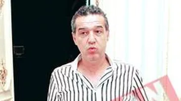 Americanii l-au cumparat pe BECALI online