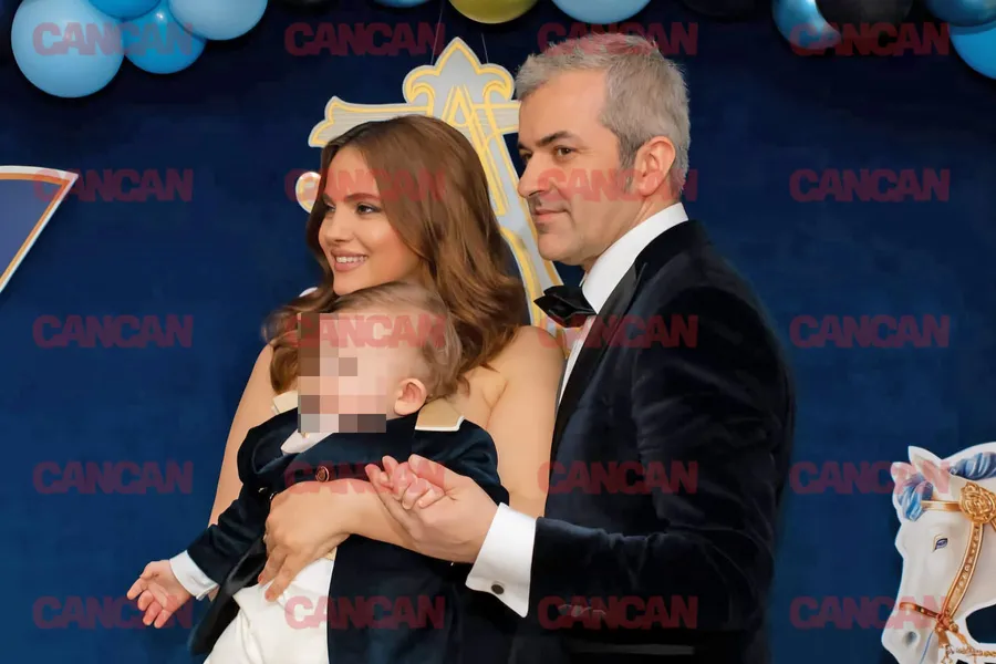 Soprana Alexandr Coman și soțul ei au strălucit la petrecerea de moț a fiului lor