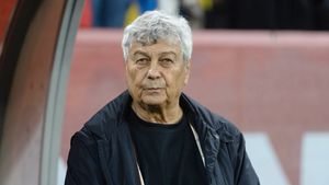Mesajul transmis de Mircea Lucescu de pe patul de spital. Selecționerul României rupe tăcerea!