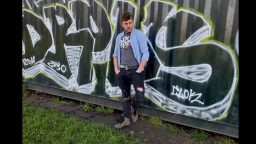 Un tânăr român a dispărut de pe Aeroportul Luton! Familia încearcă disperată să îi dea de urmă