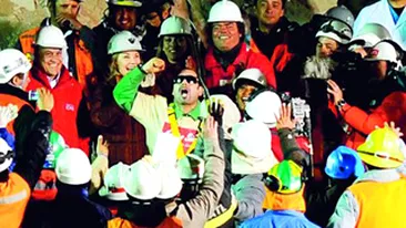 VIDEO Toti cei 33 de mineri si sase salvatori au fost scosi teferi din mina San Jose din Chile!