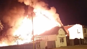 Cei trei copii răniți în incendiul de la Mureș au murit