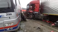 Autocar cu 23 de pasageri, implicat într-un accident pe DN 1, în Sibiu!