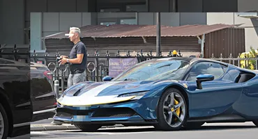 Cine este tânărul cu supercar de peste 500.000 € și ce le-a zis polițiștilor când l-au oprit… Combinații prin Thailanda, după care… Ferrari SF90 Stradale!