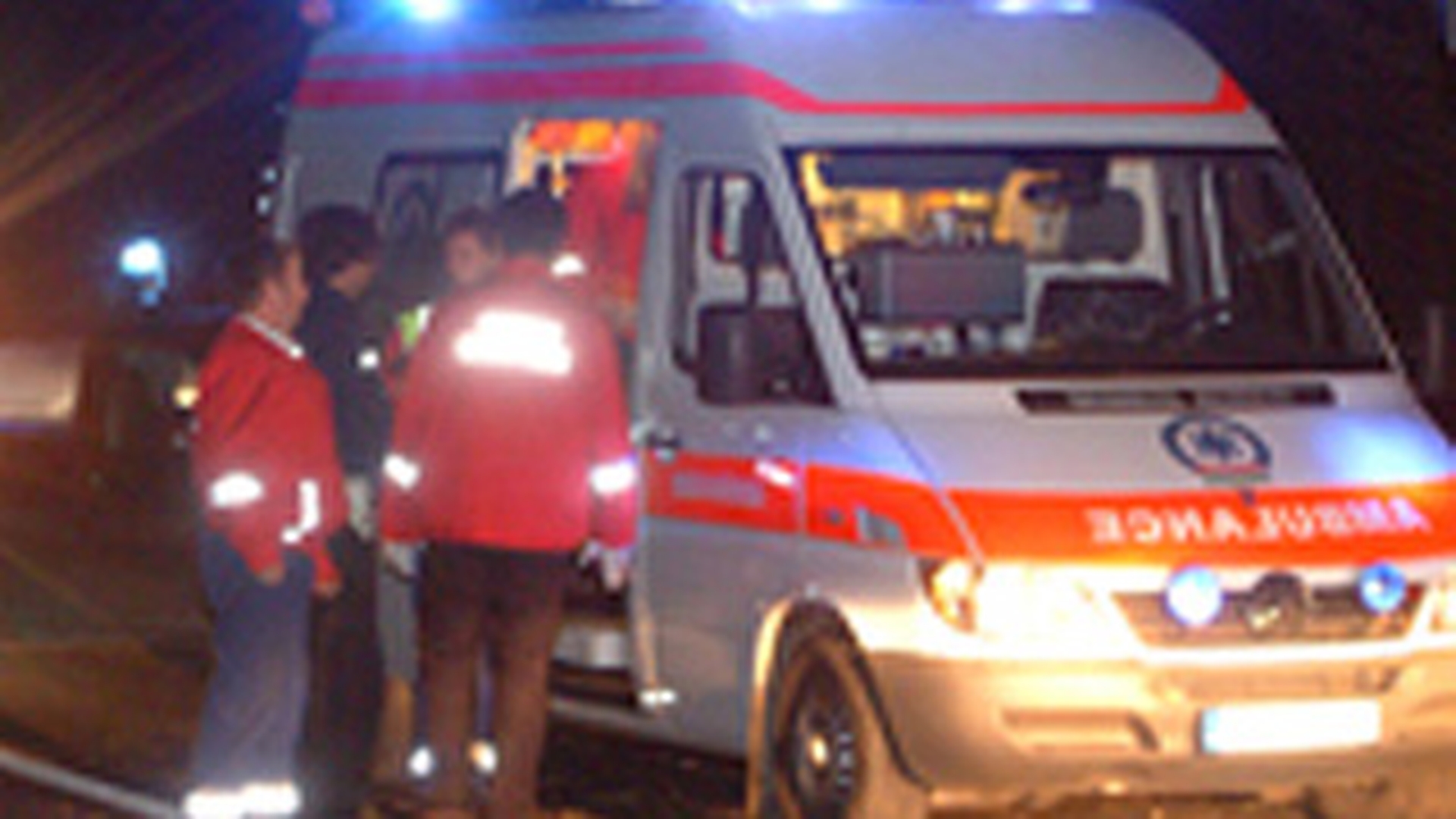 Doi tineri de 17 ani au murit dupa ce masina in care se aflau a intrat intr-un cap de pod din cauza vitezei foarte mari!