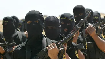 Incredibil! Doua tinere care recrutau femei pentru teroristii islamisti au fost prinse de politistii romani