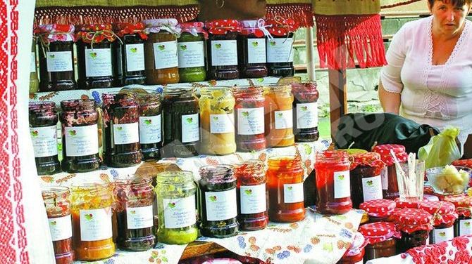 Conserve inedite din "fructe" secuiesti! Gemuri din gogonele si ceapa rosie