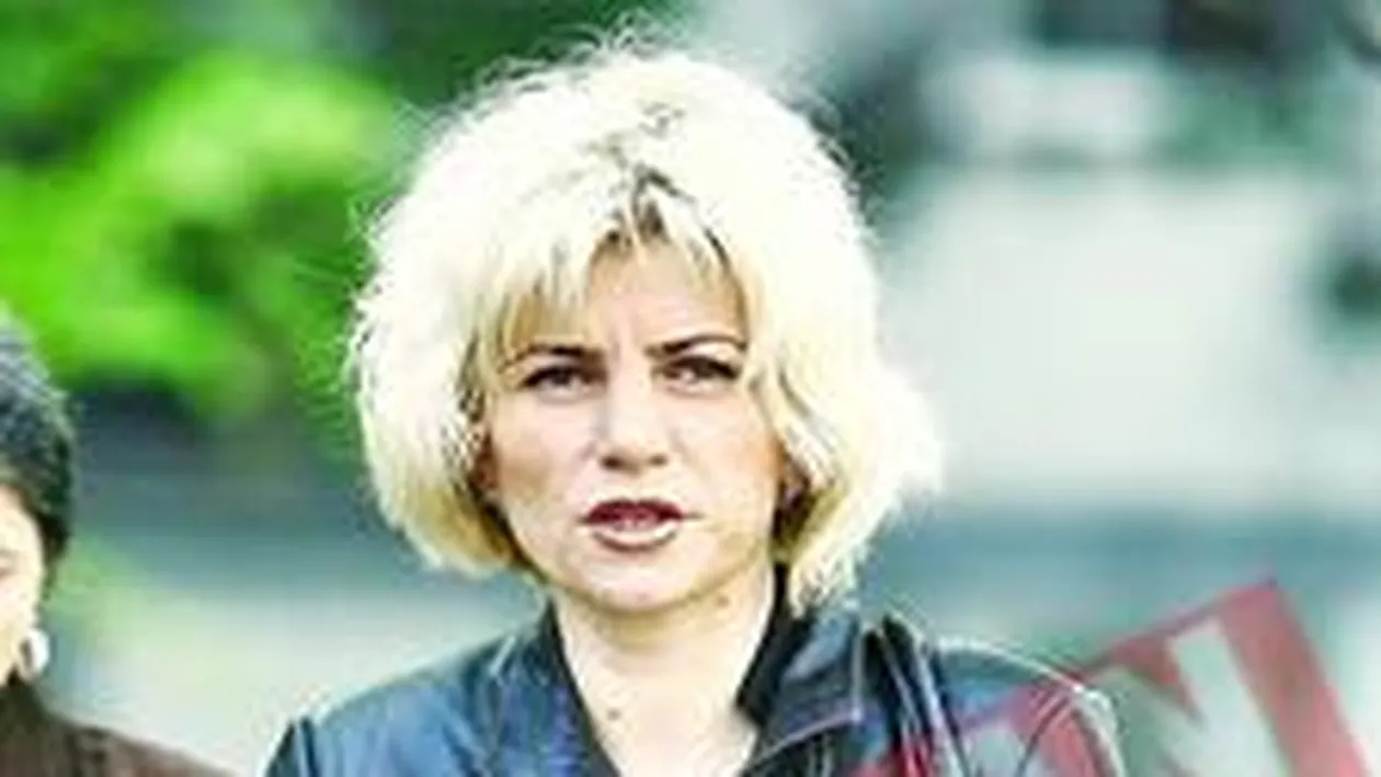 A divortat de ea pentru ca si-a pus silicoane