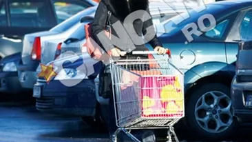 Iubita unui milionar... un milion la cersetori!