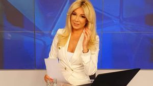 Cristina Herea pleacă de la România TV: ”Merg să îmi aștept bebelușa sănătoasă acasă”
