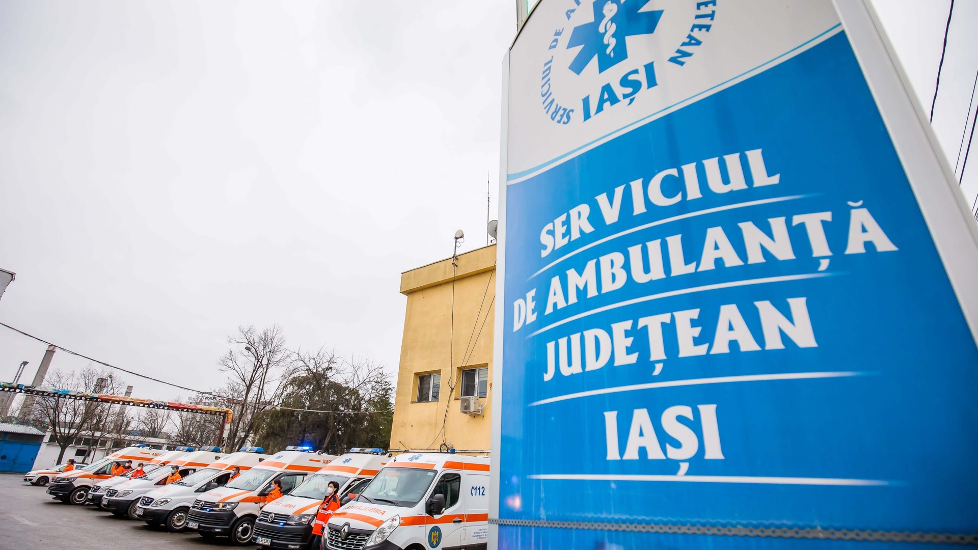 Bărbat din Iași, lăsat în agonie de operatorii 112 pentru că...ploua: „Pai de asta nu putem veni”