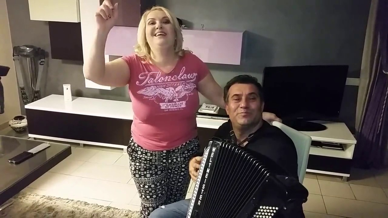 ”Clejanii”, în perfuzii pe antibiotice! Şi-au anulat toate concertele şi speră…