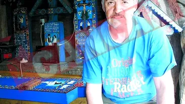 A pus monopol pe crucile din Cimitirul Vesel de la Sapanta