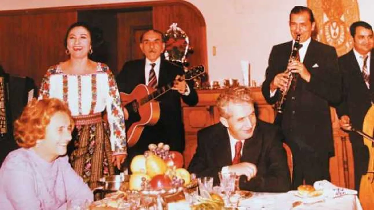 Modul bizar în care Nicolae și Elena Ceaușescu petreceau Revelionul. Cum se îmbrăcau cei doi soți, de Anul Nou