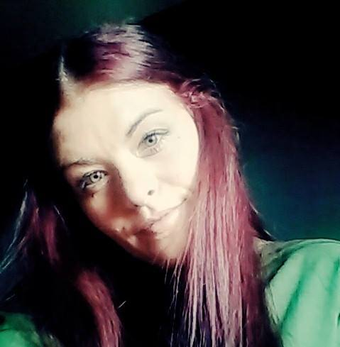 În prezent, Monica se ocupă singură de creşterea fiului ei, după ce a fost abandonată de bărbatul iubit
