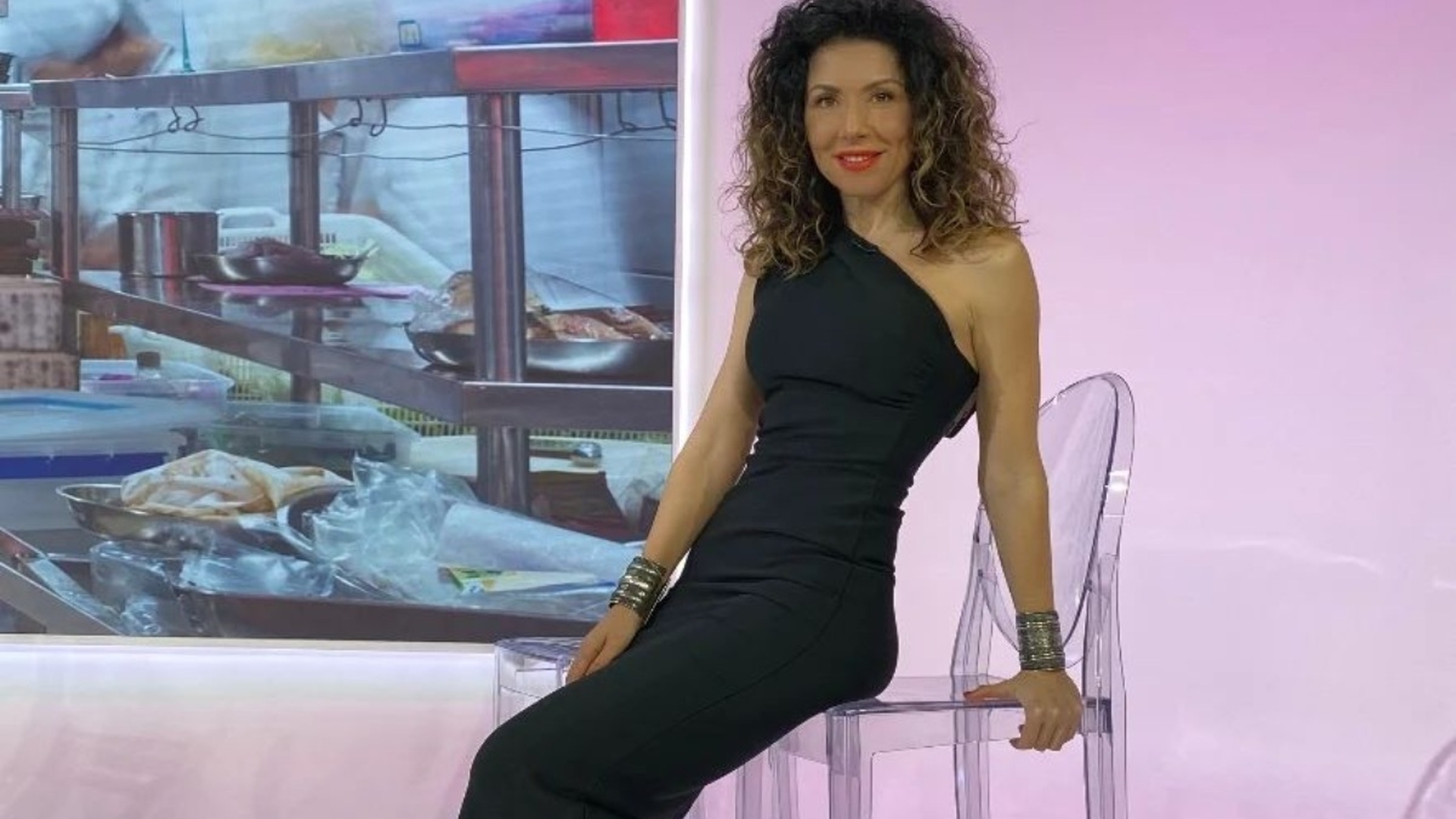 Carmen Brumă a împărtășit secretul unui corp de invidiat: ”Nu mâncaţi nimic cu 4 ore înainte de a vă culca seara””