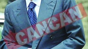 Berlusconi se razboieste cu Youtube