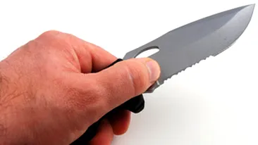 Un baiat de 17 ani a injunghiat trei minori! Unul a murit!