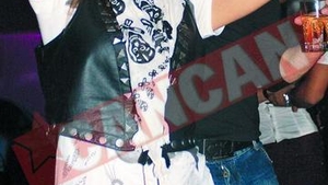 Roxana Ilie s-a facut "pulbere" in discoteca
