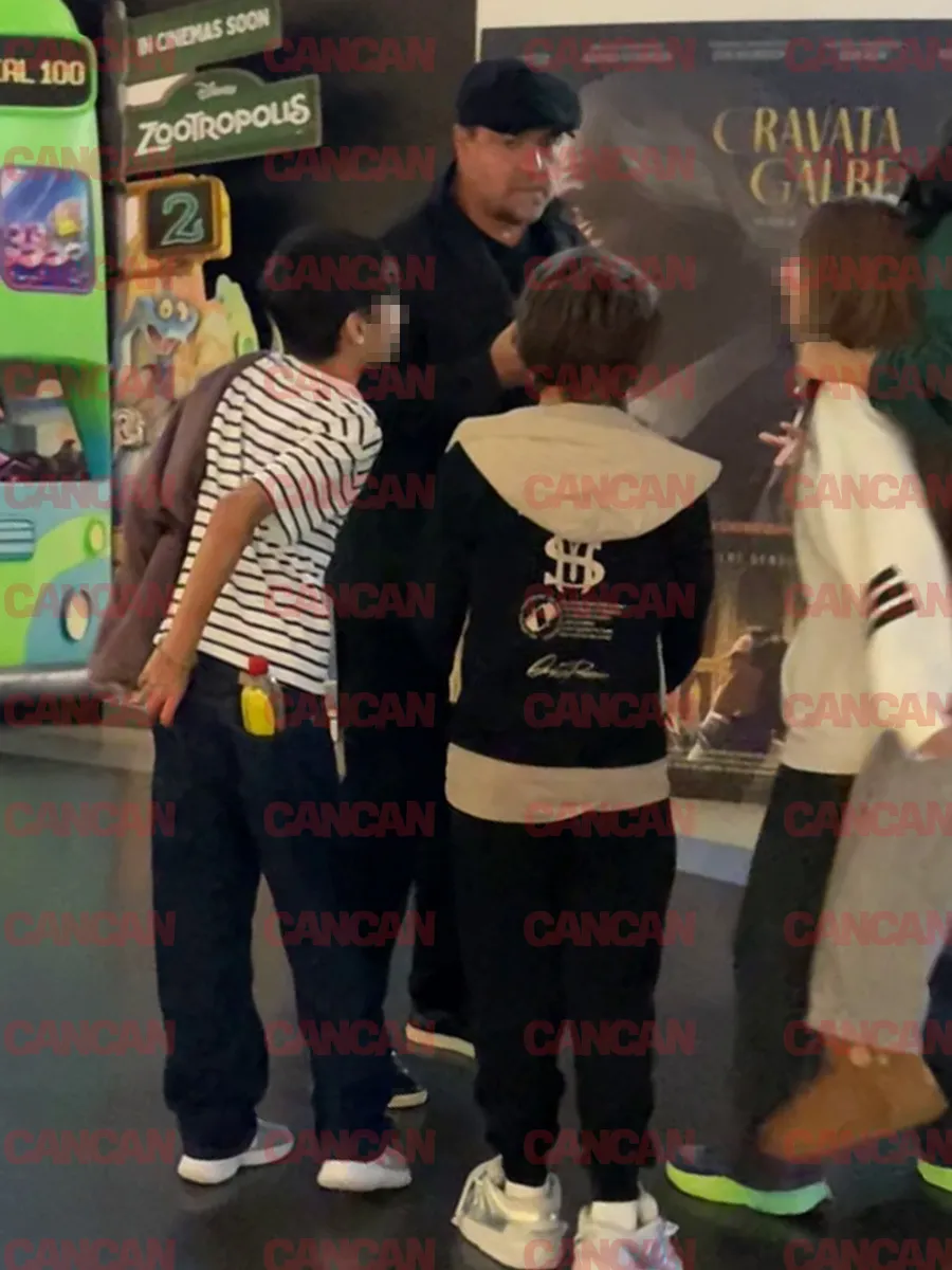 Și copiii artistului au fost prezenți la premiera 