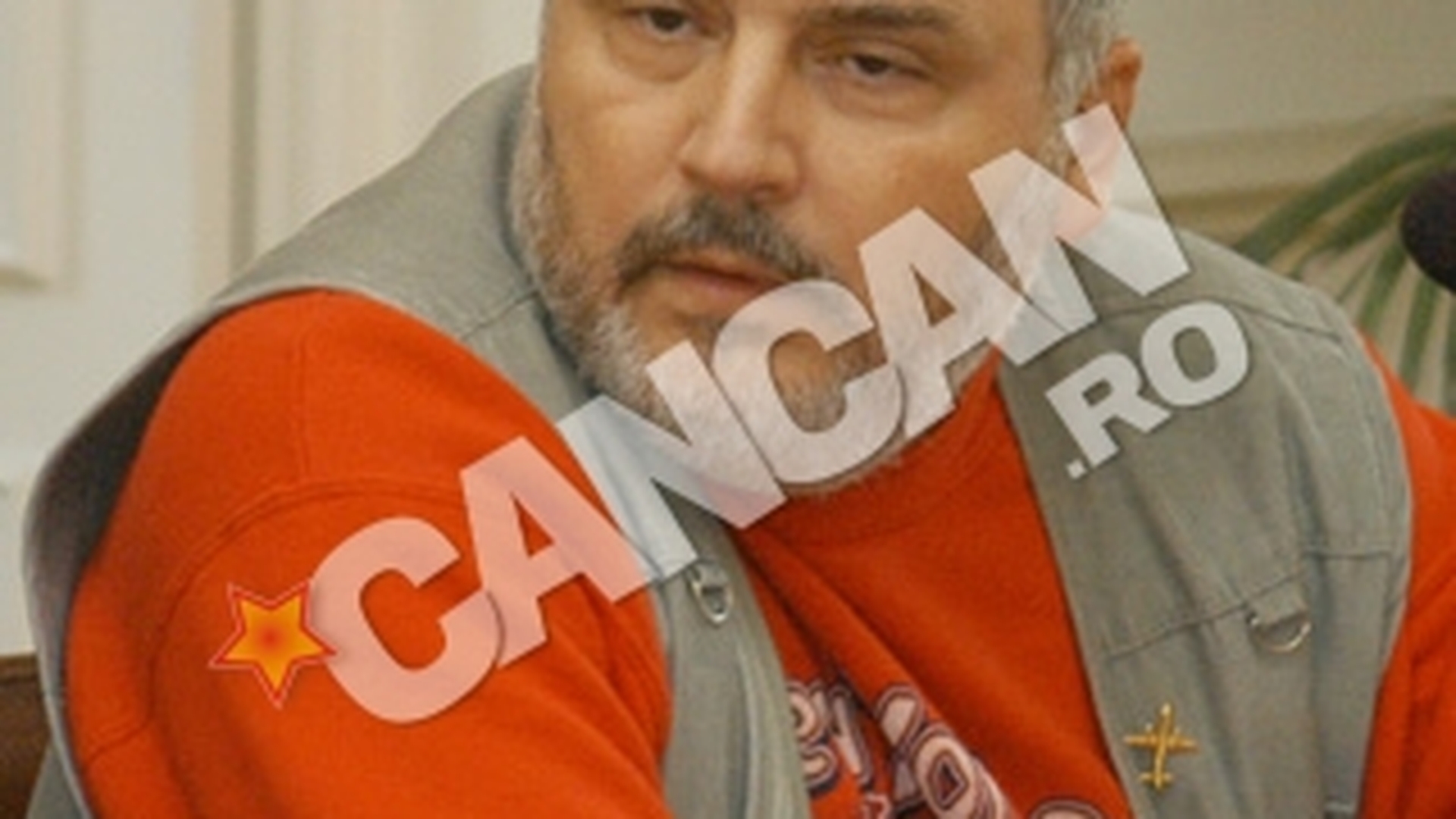 Eugen Cristea a slabit zece kilograme fara prea mult efort. Vezi aici trucurile lui nebanuite: "Eu nu merg la sala ca parasutele din showbizz!"