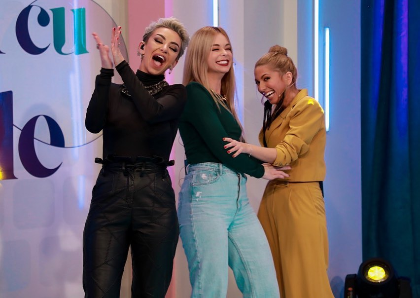 Giulia Anghelescu, Ioana Petric și Gabriela Marin, în platoul emisiunii "Hai cu fetele" (Foto: Facebook)
