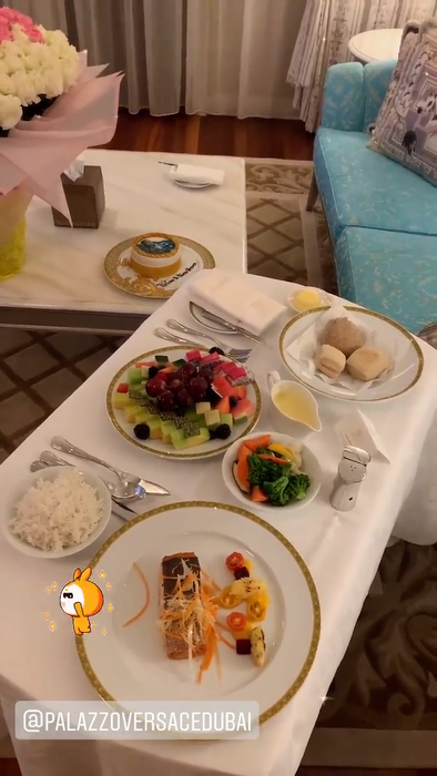 Masă regească a avut Mădălina Ghenea în Dubai, unde a petrecut câteva zile