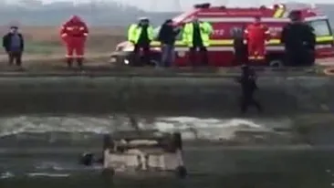 Tragedie în Capitală. O tânără de 26 de ani a murit după ce maşina în care se afla a căzut în Dâmboviţa