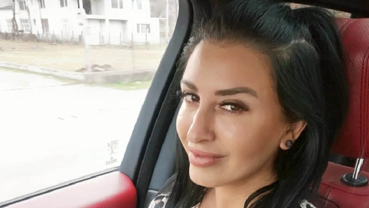 Mirela Banias de la ”Insula Iubirii” s-a căsătorit religios! Rochia ei de mireasă a fost neobișnuită