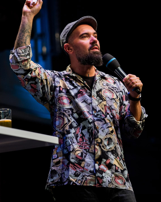 Comediantul Teo, amendat de poliție! Ce a urmat întrece orice număr de stand-up