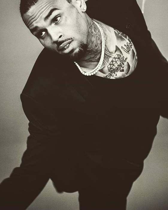 Rapperul Chris Brown a fost arestat