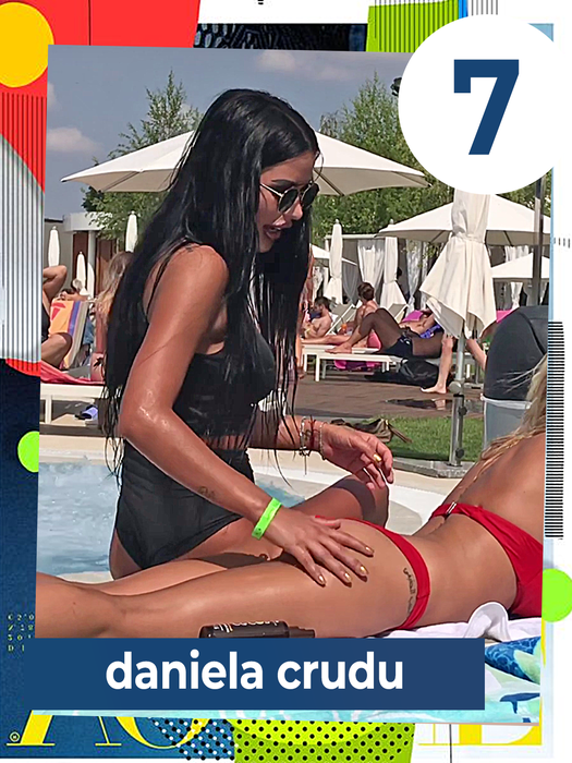 Top 30 sexy-vedete „prinse” în „buza” mării sau pe marginea piscinei