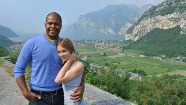 Ce face Cabral cand merge fara nefasta-sa in club? Cum l-am filmat pe prezentatorul TV la orele diminetii