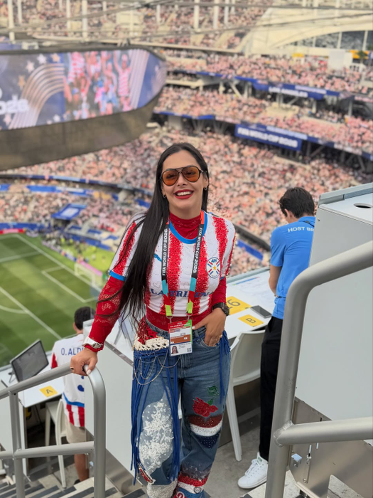 Ce face acum Larissa Riquelme, tânăra virală de la Campionatului Mondial din 2010. Sursa foto: Instagram