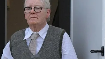 Transformarea începutului de an! Una din frumuseţile de la Hollywood s-a transformat într-un bătrân