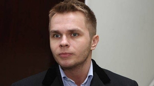 Mesajul inedit scris în baie de un milionar român! "Iubirea nu costă, m**a da!" 