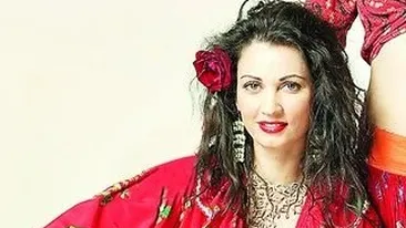 Rochia Nicoletei Luciu costa 400 de lei, negociabil. Costumele din Inima de tigan, scoase la vanzare